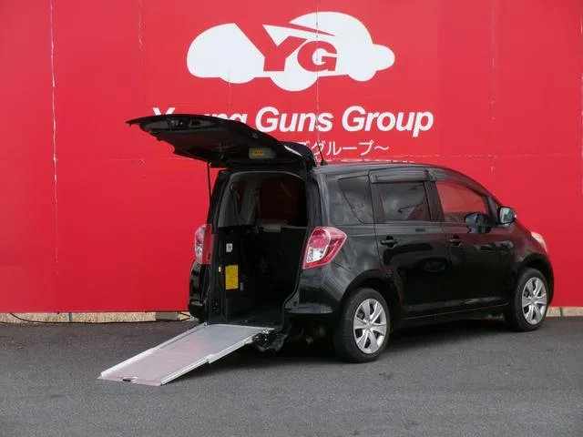 Toyota RACTIS 2009 из Японии — купить под ключ