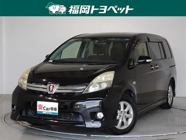 Toyota ISIS 2013 из Японии — купить под ключ