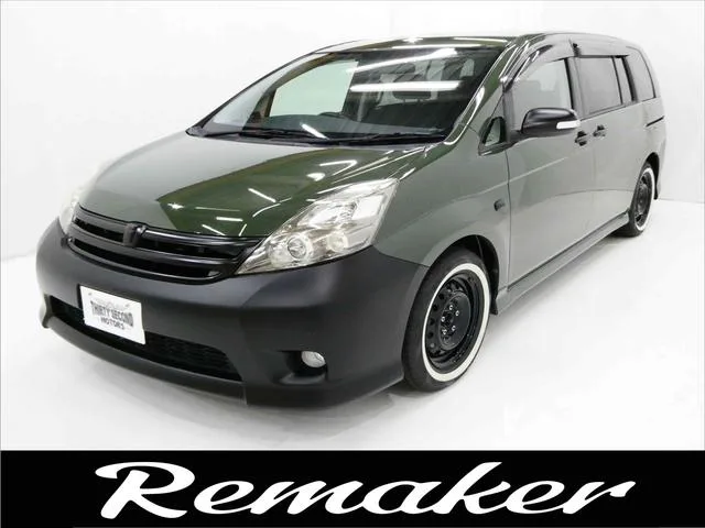 Toyota ISIS 2008 из Японии — купить под ключ