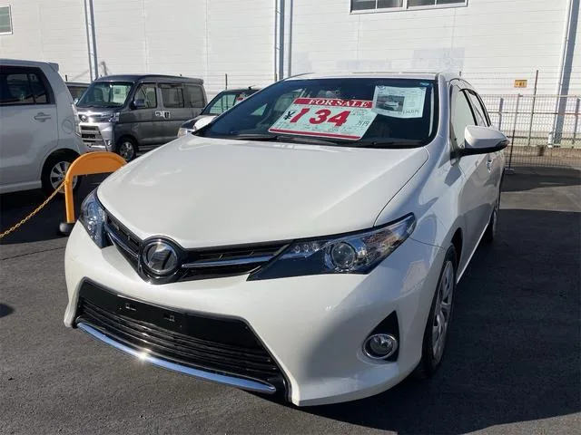 Toyota AURIS 2013 из Японии — купить под ключ