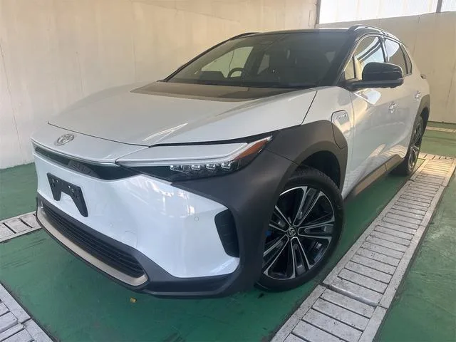 Toyota BZ4X 2022 из Японии — купить под ключ
