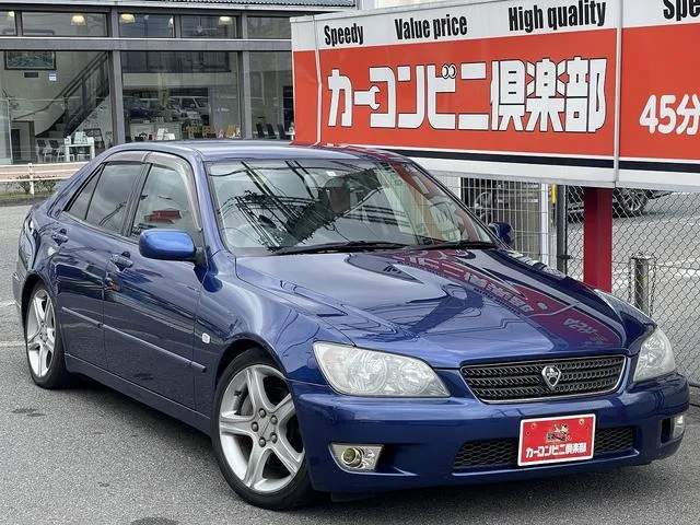 Toyota ALTEZZA 2003 из Японии — купить под ключ