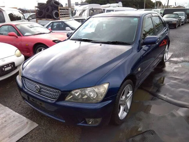 Toyota ALTEZZA 2005 из Японии — купить под ключ