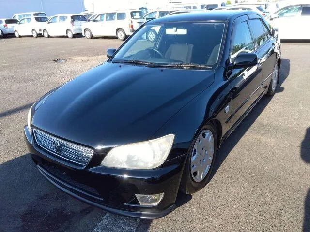 Toyota ALTEZZA 2004 из Японии — купить под ключ