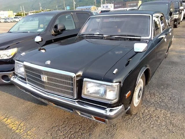 Toyota CENTURY 1989 из Японии — купить под ключ