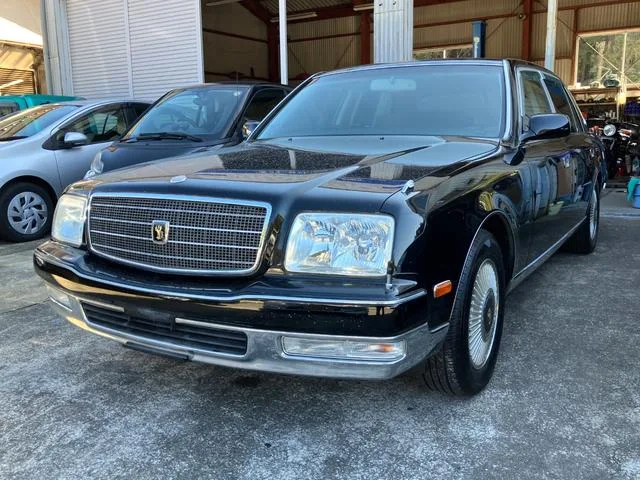 Toyota CENTURY 2009 из Японии — купить под ключ