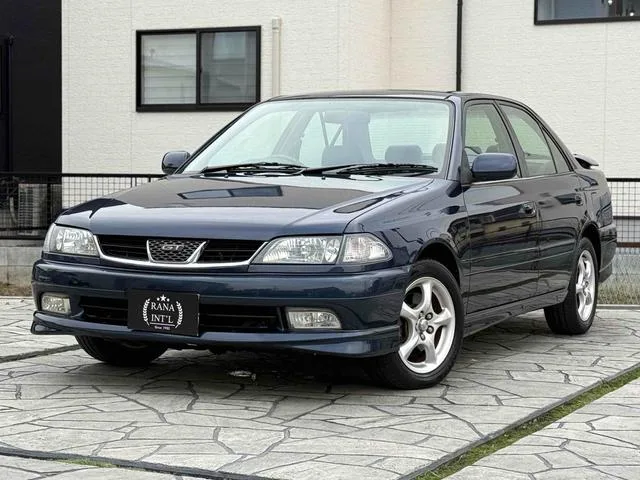 Toyota CARINA 2001 из Японии — купить под ключ