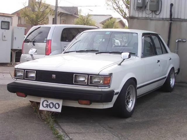 Toyota CARINA 1980 из Японии — купить под ключ