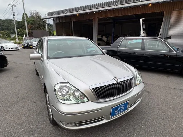 Toyota BREVIS 2001 из Японии — купить под ключ