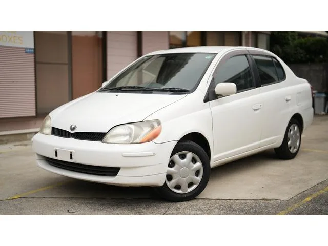 Toyota PLATZ 2000 из Японии — купить под ключ