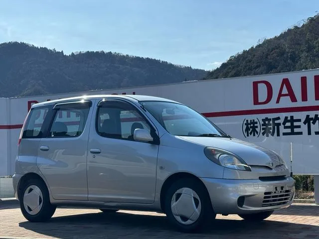 Toyota FUNCARGO 2000 из Японии — купить под ключ