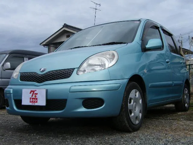 Toyota FUNCARGO 2004 из Японии — купить под ключ