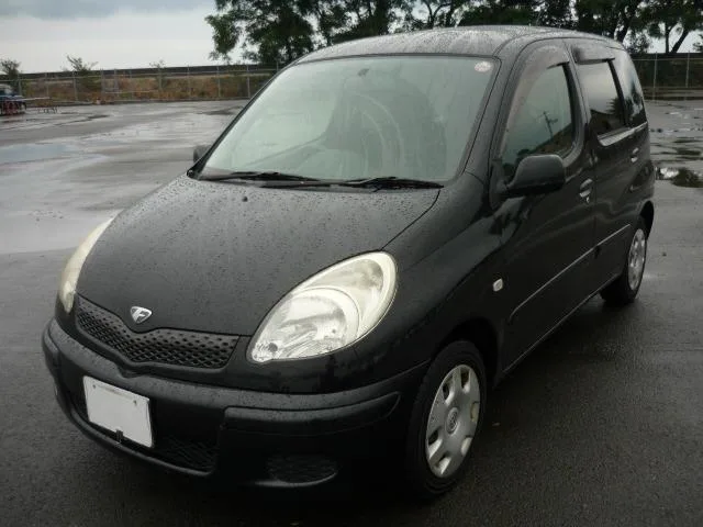 Toyota FUNCARGO 2002 из Японии — купить под ключ