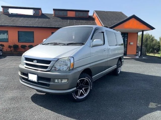 Toyota REGIUS 2001 из Японии — купить под ключ