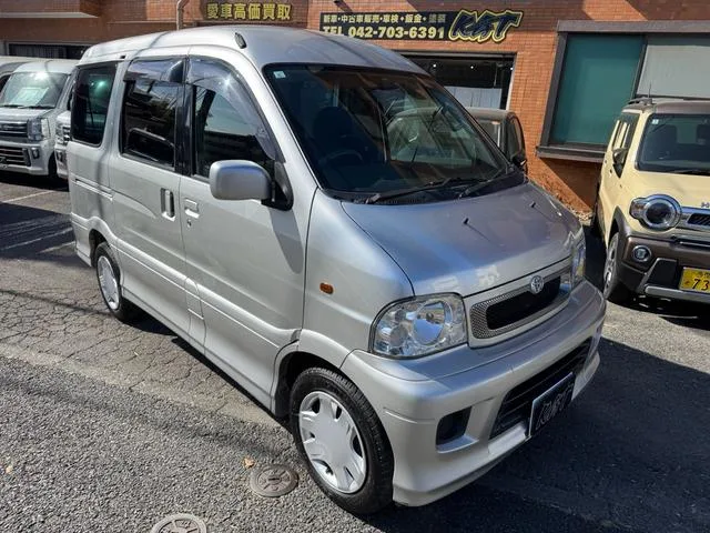 Toyota SPARKY 2001 из Японии — купить под ключ