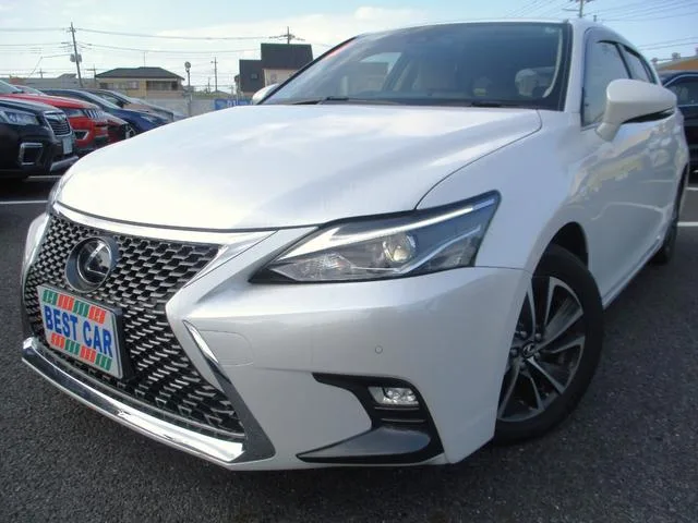 Lexus CT 2019 из Японии — купить под ключ