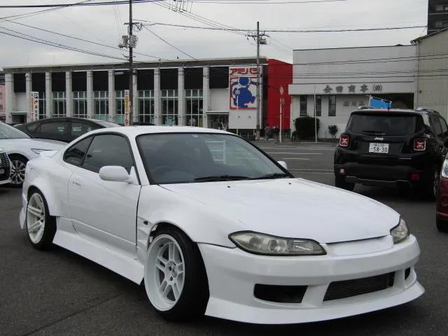 Nissan SILVIA 2001 из Японии — купить под ключ