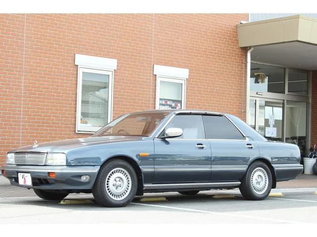 Nissan CIMA 1989 из Японии — купить под ключ