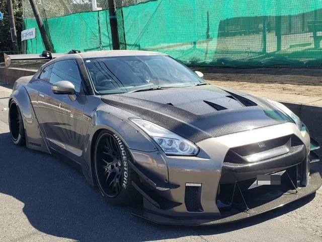 Nissan GT-R 2007 из Японии — купить под ключ