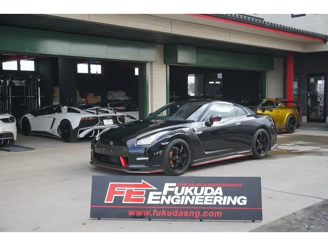 Nissan GT-R 2012 из Японии — купить под ключ