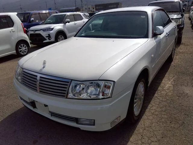 Nissan CEDRIC 2004 из Японии — купить под ключ