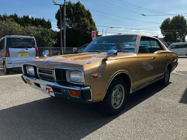 Nissan GLORIA 1978 из Японии — купить под ключ