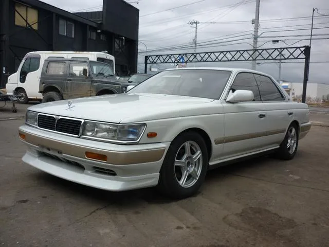 Nissan LAUREL 1992 из Японии — купить под ключ