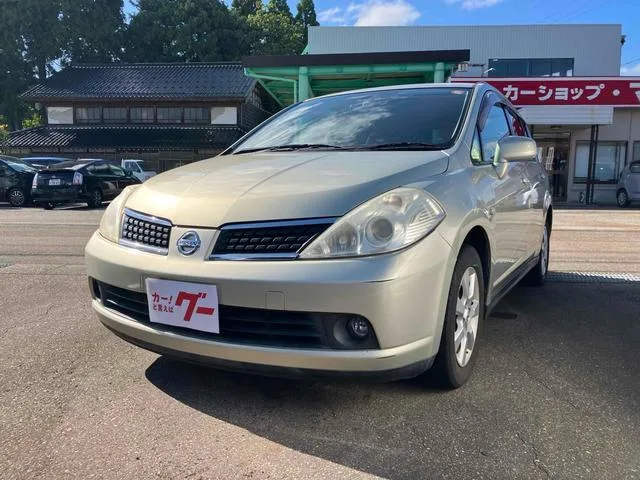 Nissan TIIDA 2006 из Японии — купить под ключ