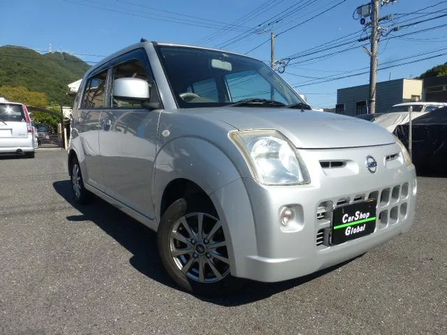 Nissan PINO 2009 из Японии — купить под ключ