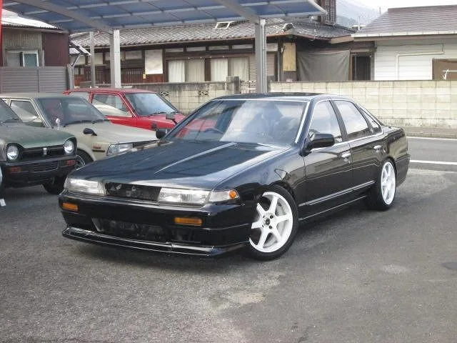 Nissan CEFIRO 1990 из Японии — купить под ключ