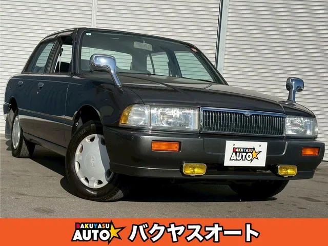 Nissan CREW 1997 из Японии — купить под ключ