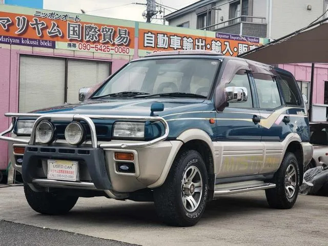 Nissan MISTRAL 1994 из Японии — купить под ключ