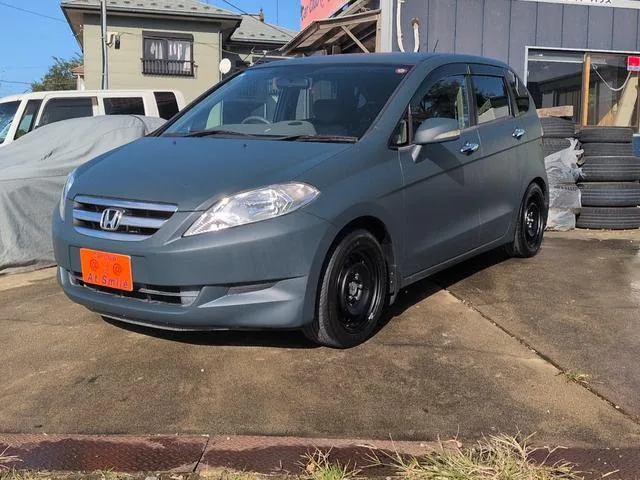 Honda EDIX 2004 из Японии — купить под ключ