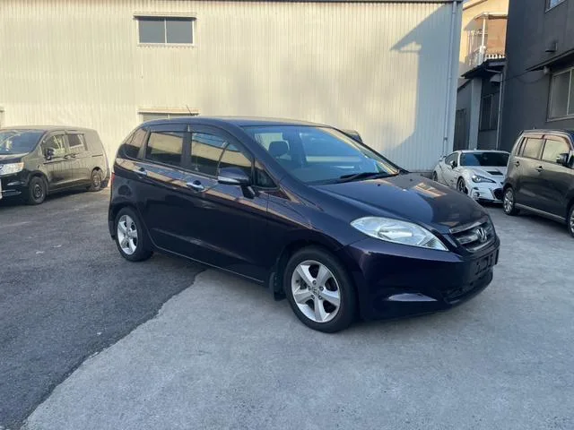 Honda EDIX 2007 из Японии — купить под ключ