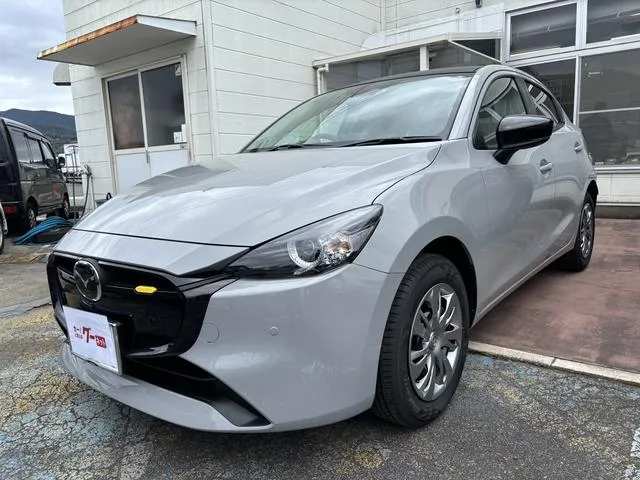 Mazda MAZDA2 2023 из Японии — купить под ключ