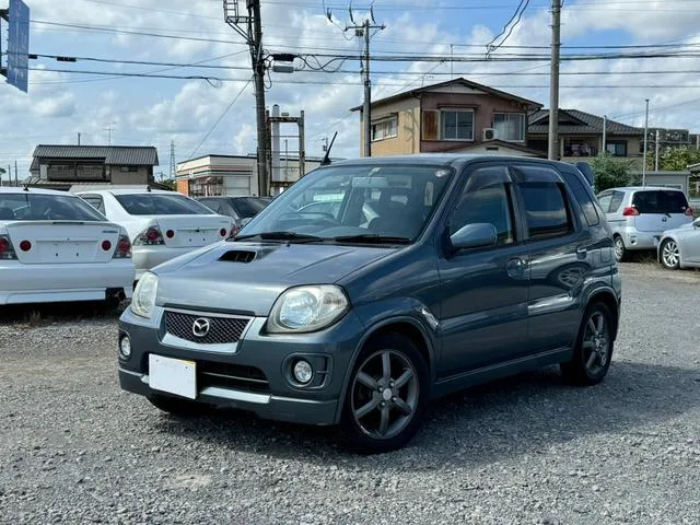 Mazda LAPUTA 2004 из Японии — купить под ключ