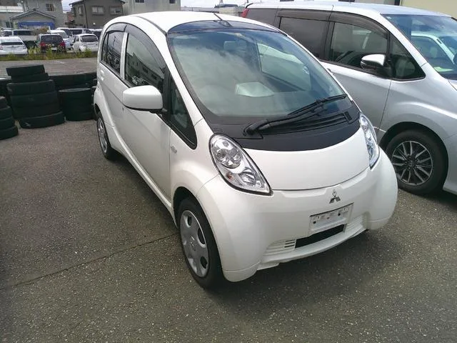 Mitsubishi I-MIEV 2014 из Японии — купить под ключ
