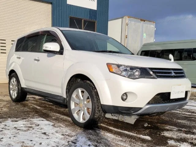 Mitsubishi OUTLANDER 2010 из Японии — купить под ключ