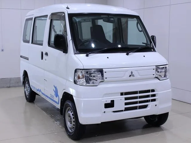 Mitsubishi MINICAB-MIEV 2012 из Японии — купить под ключ