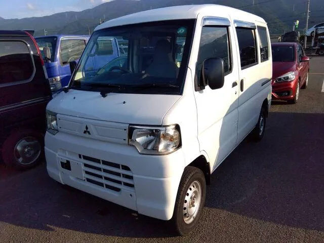 Mitsubishi MINICAB-MIEV 2011 из Японии — купить под ключ