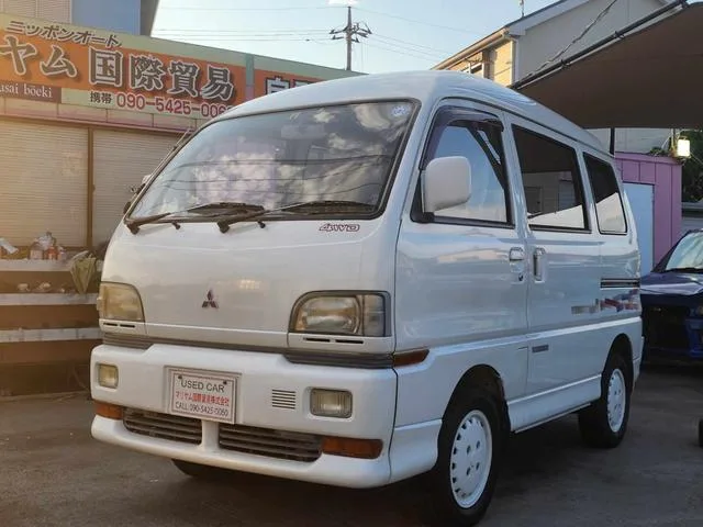 Mitsubishi BRAVO 1994 из Японии — купить под ключ
