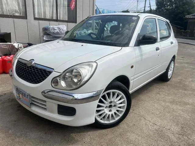 Daihatsu STORIA 2002 из Японии — купить под ключ