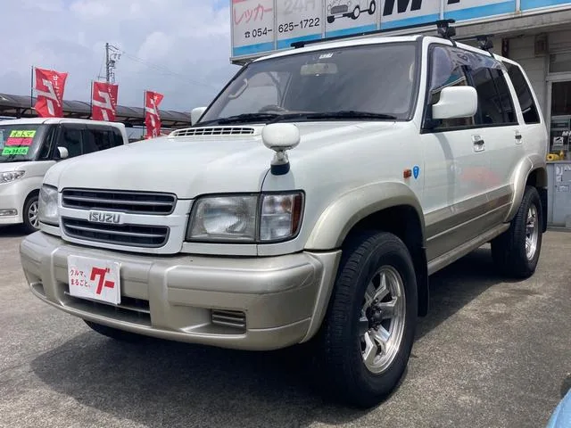 Isuzu BIGHORN 2000 из Японии — купить под ключ