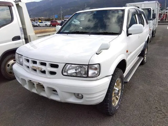 Isuzu WIZARD 2001 из Японии — купить под ключ