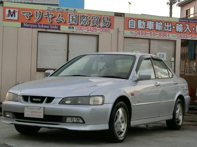Isuzu ASKA 2002 из Японии — купить под ключ