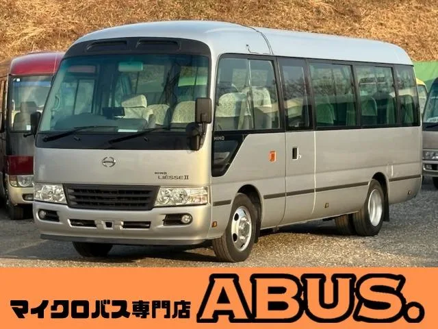 HINO RIESSE 2010 из Японии — купить под ключ