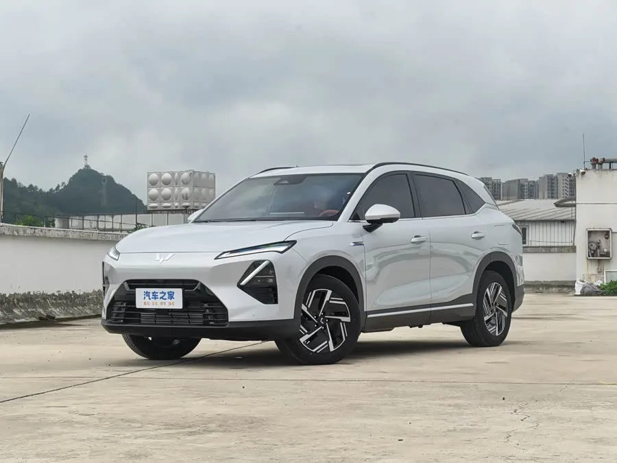 Wuling Starlight S 2026 из Китая — купить под ключ
