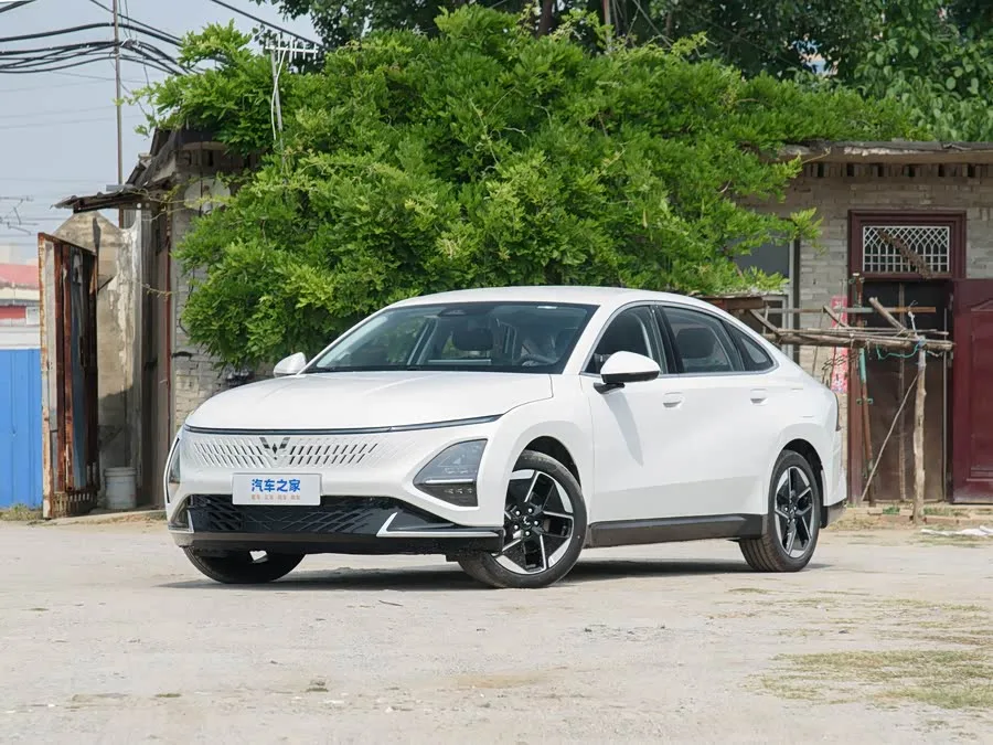 Wuling Starlight 2026 из Китая — купить под ключ