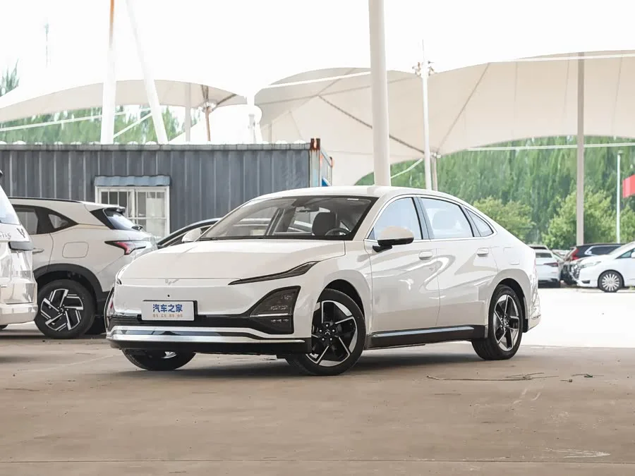 Wuling Starlight 2026 из Китая — купить под ключ