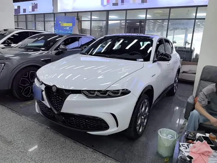 Alfa Romeo Tonale 2025 из Китая — купить под ключ